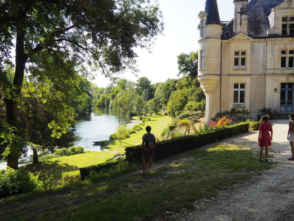 Chateau Des Loups - Les Cypres Echire Ngoại thất bức ảnh